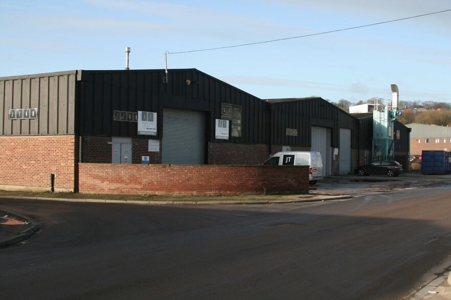 Ashfield Way, Leeds, LS12 5JB UK