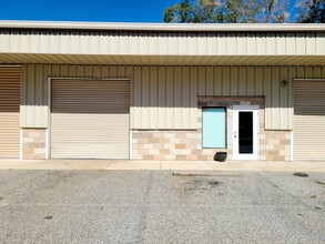 403-407 Flomich St, Holly Hill, FL for rent Building Photo- Image 1 of 8