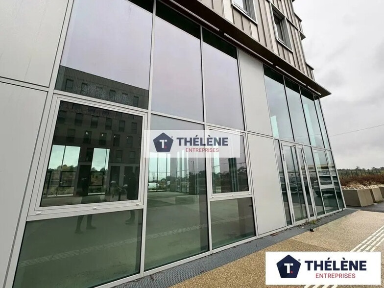 Retail in Montpellier to rent - Building Photo - Image 2 of 6