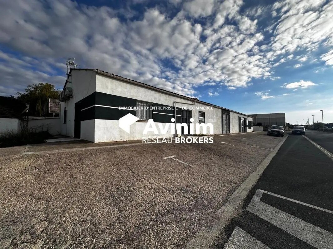Retail in Magalas for sale Building Photo- Image 1 of 3