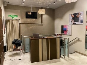 12 Queens Arcade, Leeds to rent Interior Photo- Image 2 of 3