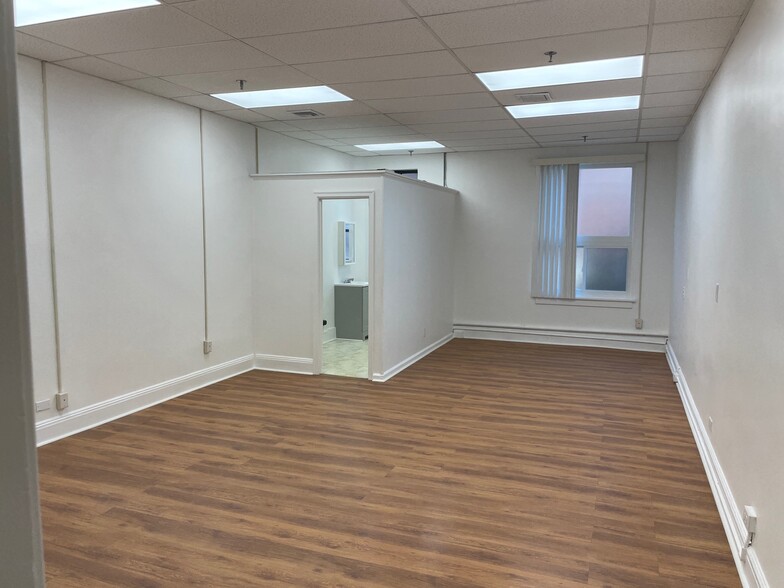 17-23 N Main St, Port Chester, NY for rent - Interior Photo - Image 2 of 5