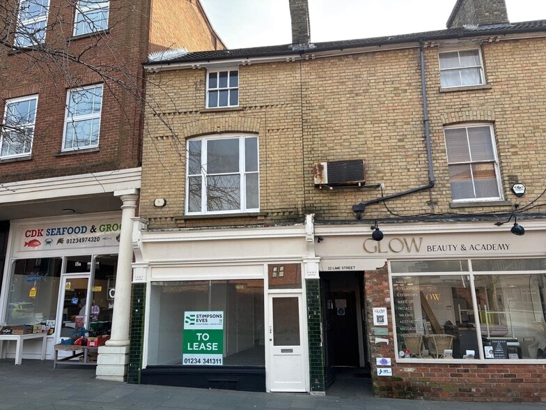 20 Lime St, Bedford to rent - Building Photo - Image 2 of 2