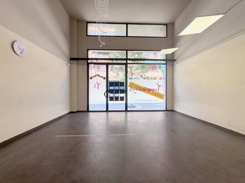 Retail in Granollers, Barcelona to rent - Interior Photo - Image 2 of 3
