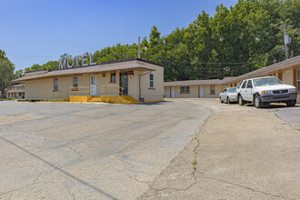 820 S Washington St, Junction City, KS for sale Building Photo- Image 1 of 12