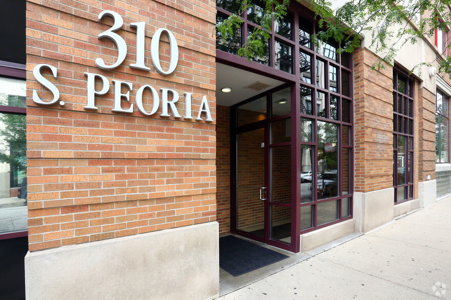 310 S Peoria St, Chicago, IL for rent - Building Photo - Image 3 of 9