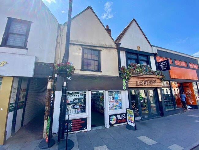 More details for 62 High St, Brentwood - Retail for Sale
