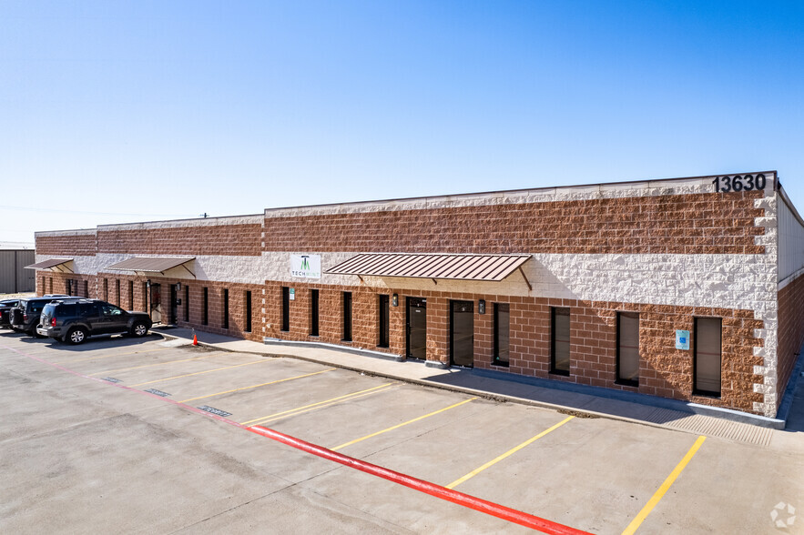 13630 Immanuel Rd, Pflugerville, TX for rent - Building Photo - Image 2 of 10