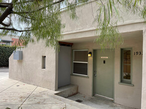 1933 1/2 Hillhurst Ave, Los Angeles, CA for rent Primary Photo- Image 1 of 7