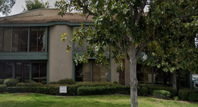 5525 Oakdale Ave, Woodland Hills, CA for rent Building Photo- Image 1 of 4