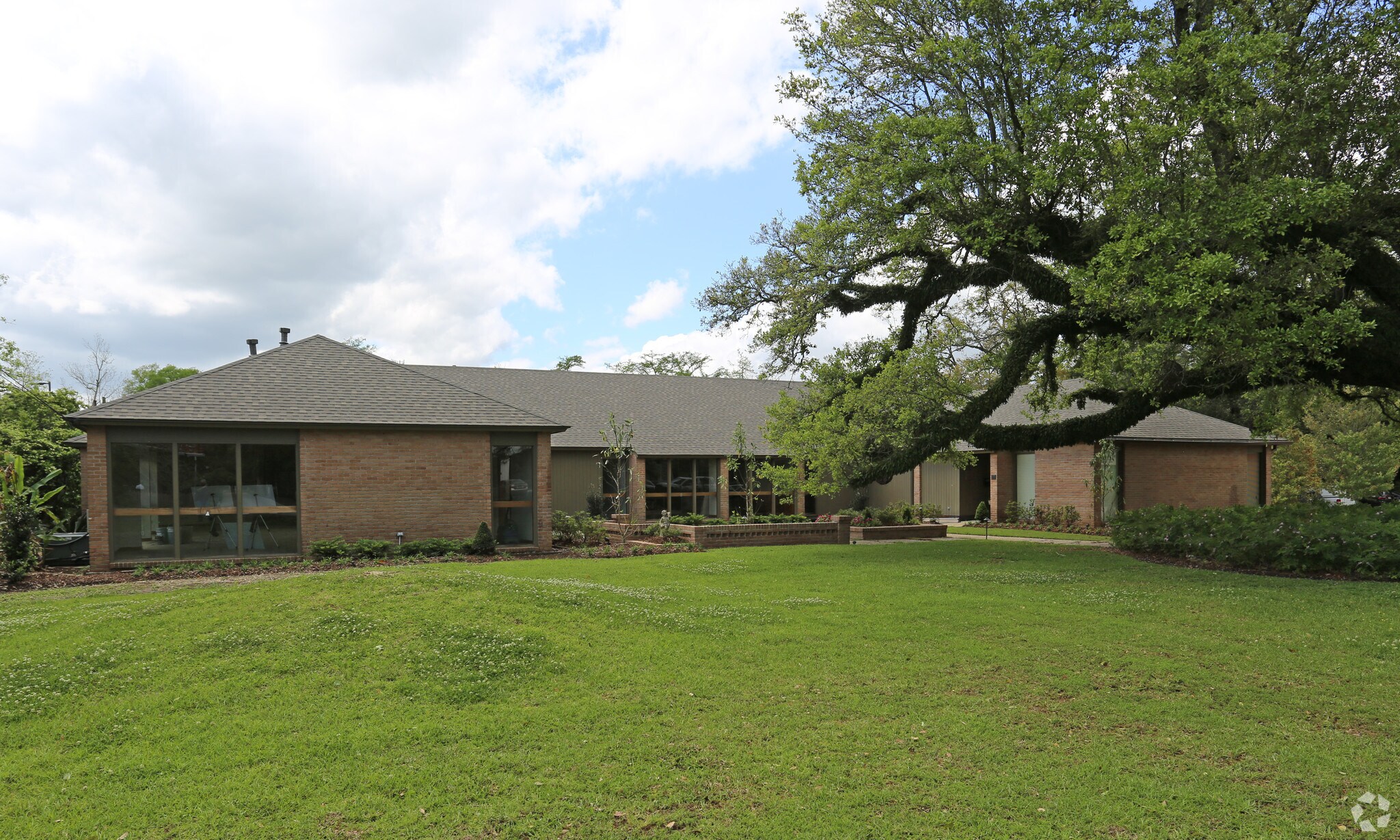 7330 Highland Rd, Baton Rouge, LA to rent Building Photo- Image 1 of 30