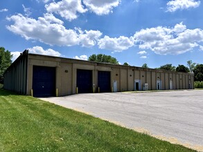 2800 Warehouse Rd, Owensboro, KY for rent Building Photo- Image 1 of 7