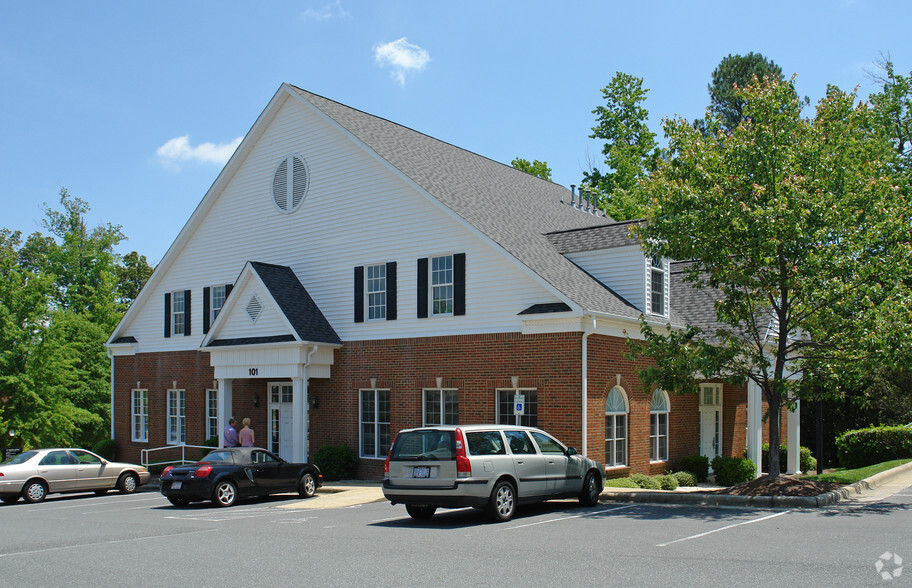 101 Market St, Chapel Hill, NC for rent - Building Photo - Image 3 of 3