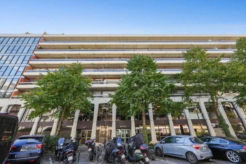 Office in Paris for sale Building Photo- Image 1 of 15