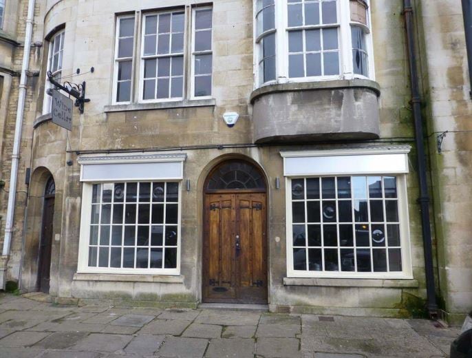 5-6 Broad St, Stamford to rent Primary Photo- Image 1 of 2