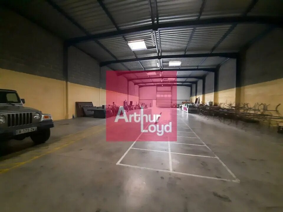 Light Industrial in Clermont-Ferrand for sale Building Photo- Image 1 of 7