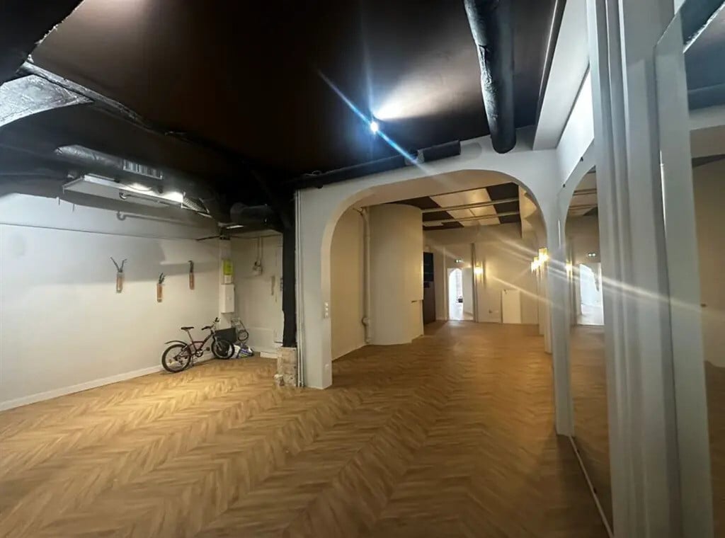 Vente Commerce 120 m² - Photo 1