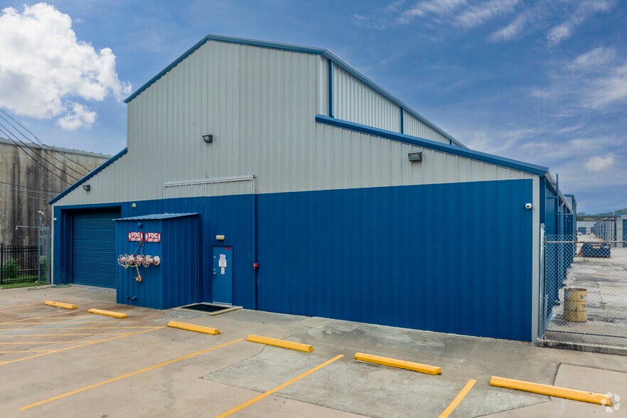 3526-3530 Lang Rd, Houston, TX to rent - Building Photo - Image 3 of 26