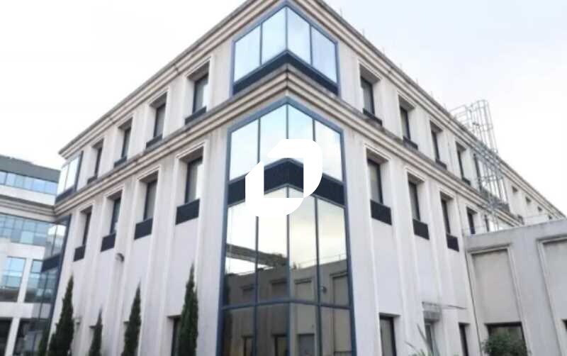 Office in Saint-Denis to rent Building Photo- Image 1 of 7