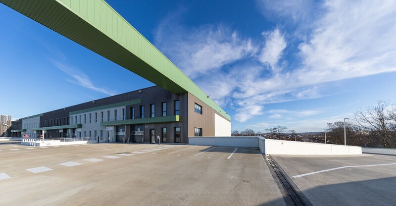 Light Industrial in Bondy to rent - Building Photo - Image 3 of 23