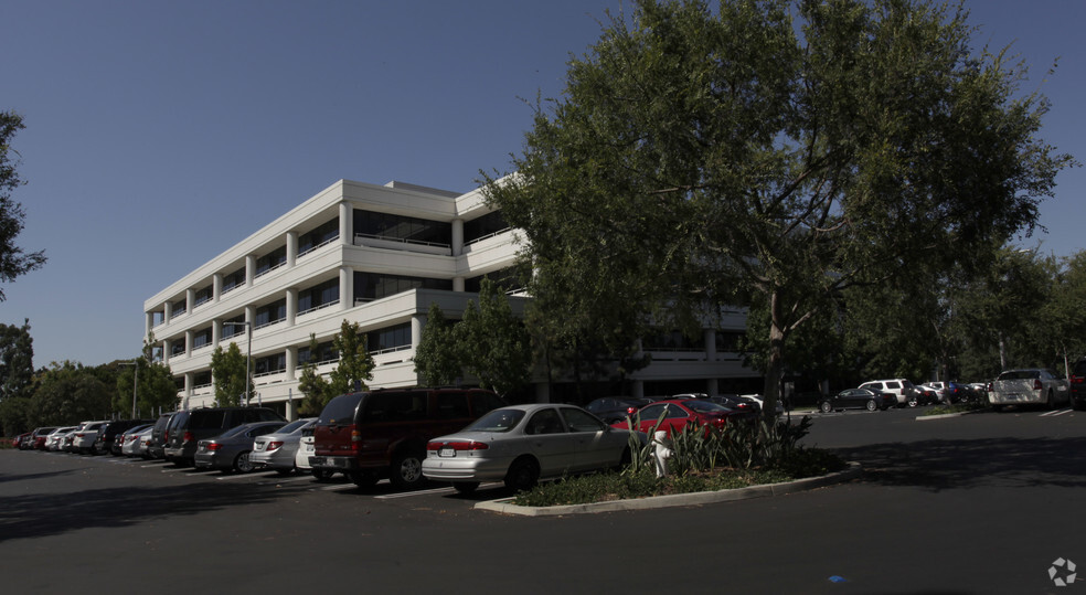 3333 Fairview Rd, Costa Mesa, CA for sale - Primary Photo - Image 1 of 1