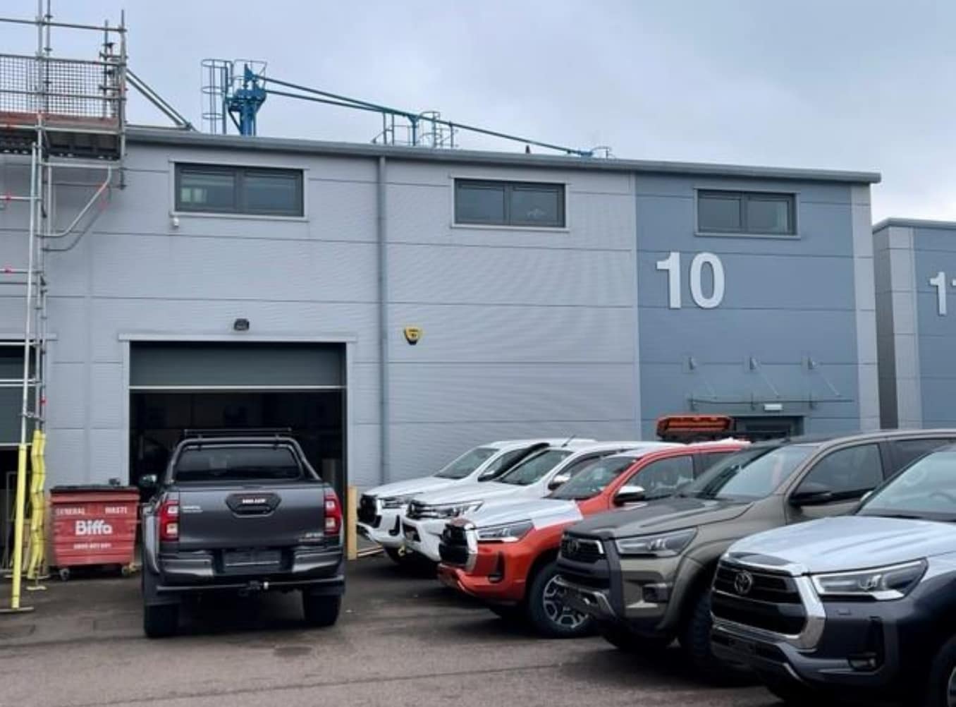 Lower Cape, Warwick to rent Building Photo- Image 1 of 5