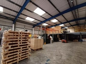 3 Steyning Way, Bognor Regis to rent Interior Photo- Image 2 of 6