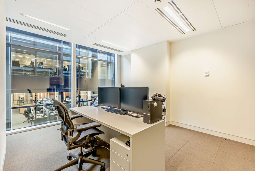 125 Old Broad St, London for rent - Interior Photo - Image 2 of 12