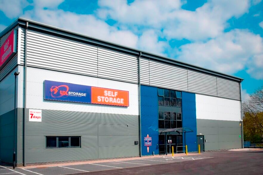 Armstrong Way, Yate to rent - Building Photo - Image 2 of 5