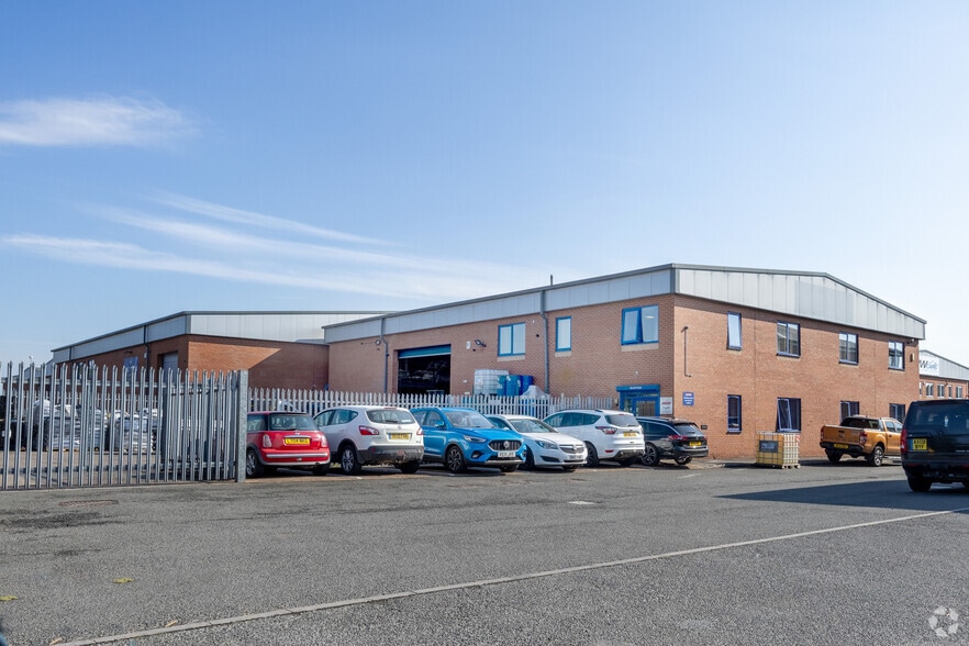 15 Jubilee Business Park, Derby to rent - Building Photo - Image 3 of 6