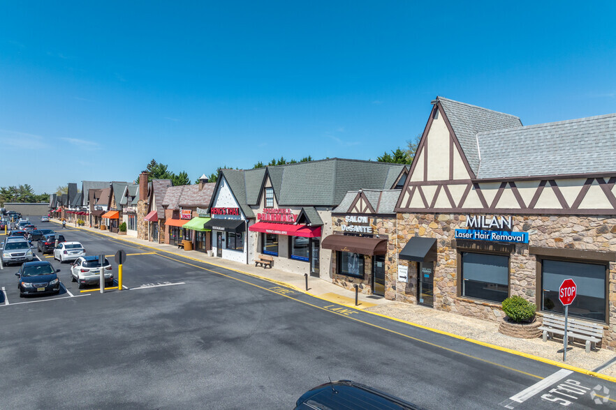 1136-1186 Baltimore Pike, Springfield, PA for rent - Building Photo - Image 1 of 8