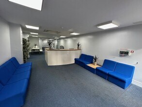57 Foregate St, Worcester to rent Interior Photo- Image 2 of 3