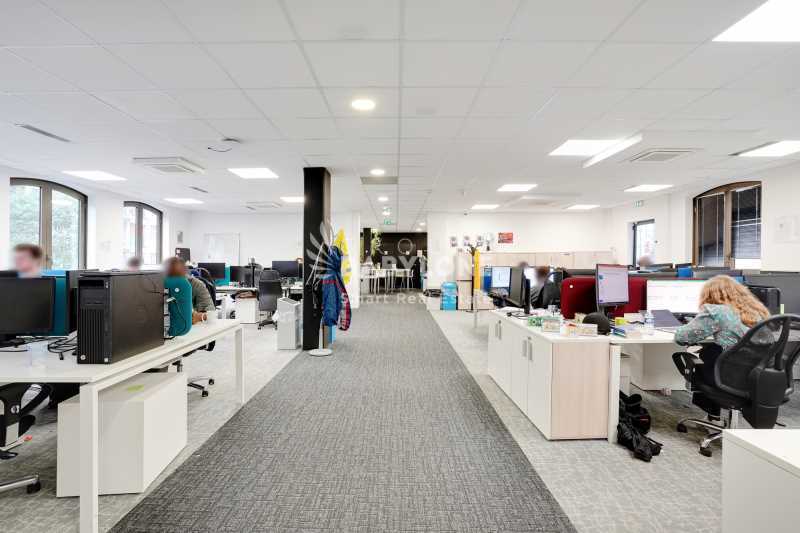 Office in Neuilly-sur-Seine to rent - Building Photo - Image 1 of 14
