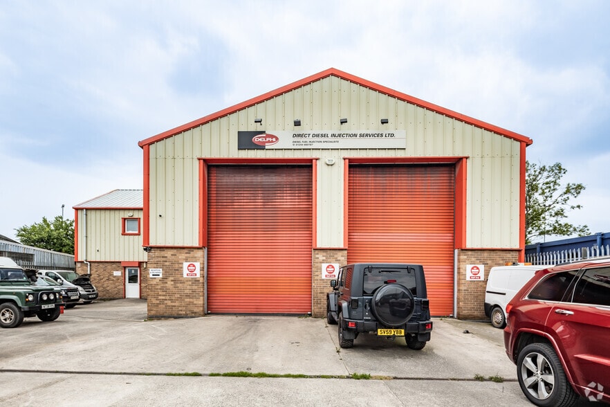 1 Broughton Mills Rd, Chester to rent - Primary Photo - Image 1 of 2