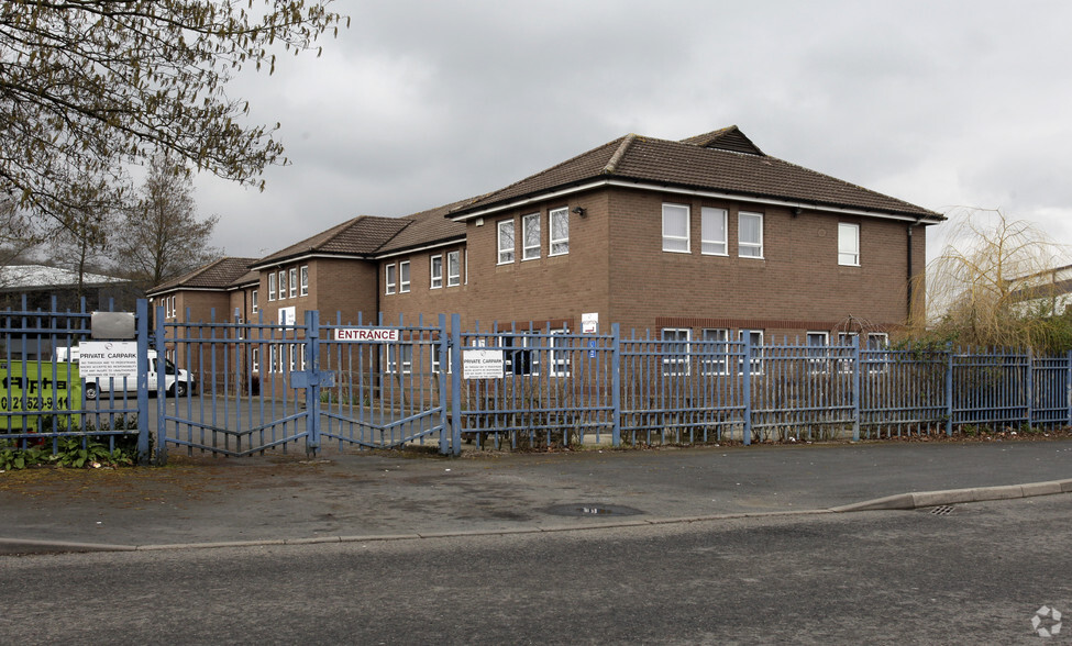 11 Rounds Green Rd, Oldbury for sale - Primary Photo - Image 1 of 1