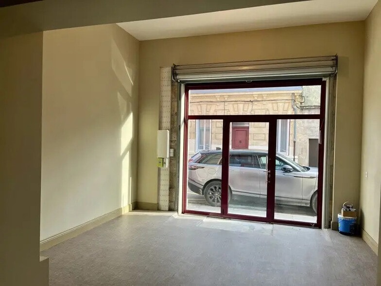 Retail in Bordeaux for sale - Interior Photo - Image 3 of 7