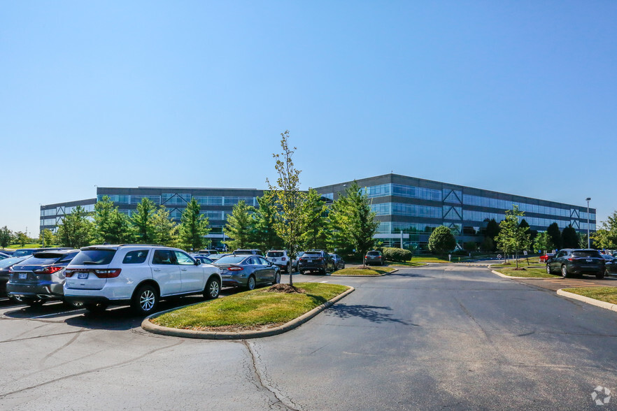 4000 Luxottica Pl, Mason, OH for rent - Building Photo - Image 2 of 4