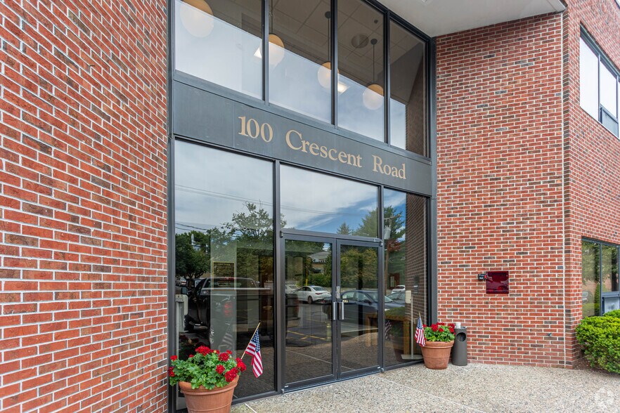 100 Crescent Rd, Needham 02494 Office for Rent UK