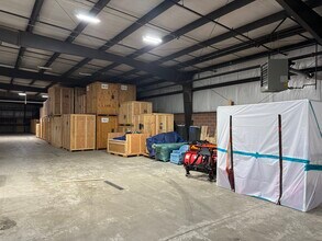 155 E Chicago St, Cary, IL to rent Interior Photo- Image 2 of 4