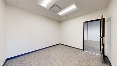 2323-2335 Industrial Pky W, Hayward, CA for rent Building Photo- Image 2 of 11