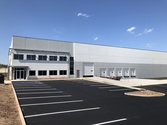 More details for 80 Executive Ave, Edison, NJ - Industrial for Rent