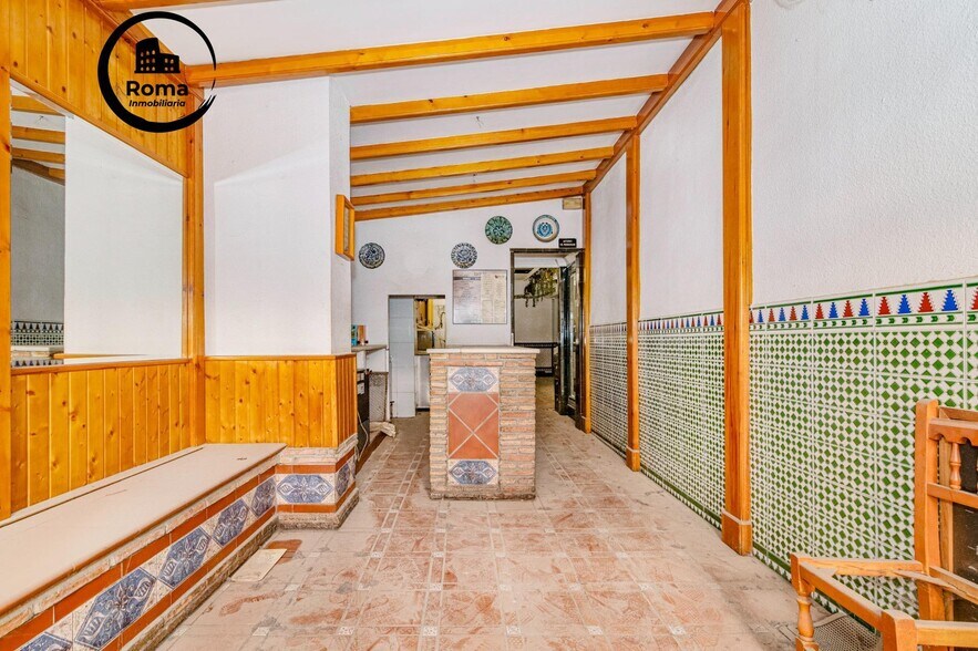 Retail in Granada for sale - Building Photo - Image 1 of 29