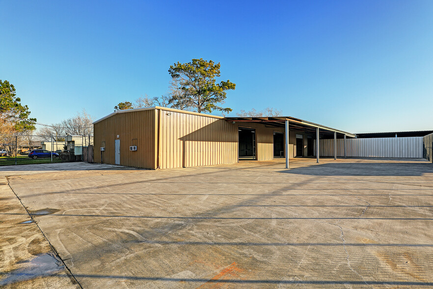 14024 Susie Ln, Alvin, TX for sale - Primary Photo - Image 1 of 1