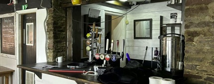 114 High St, Winterbourne to rent Interior Photo- Image 1 of 5