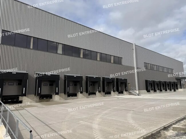 Location Bureaux 6 000 m² à 12 000 m²