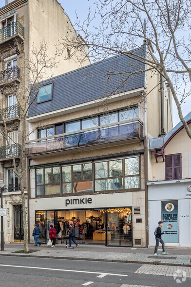 Avenue Victor Hugo, Boulogne-Billancourt to rent - Building Photo - Image 3 of 5