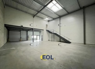 Light Industrial in Aulnay-sous-Bois to rent Interior Photo- Image 1 of 6