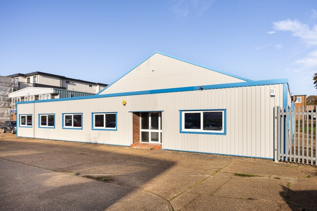 More details for 64 Victoria Rd, Burgess Hill - Industrial to Rent