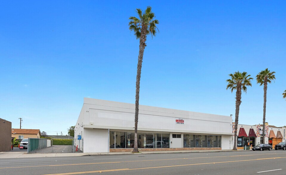 733 Broadway, Chula Vista, CA for rent - Building Photo - Image 1 of 27