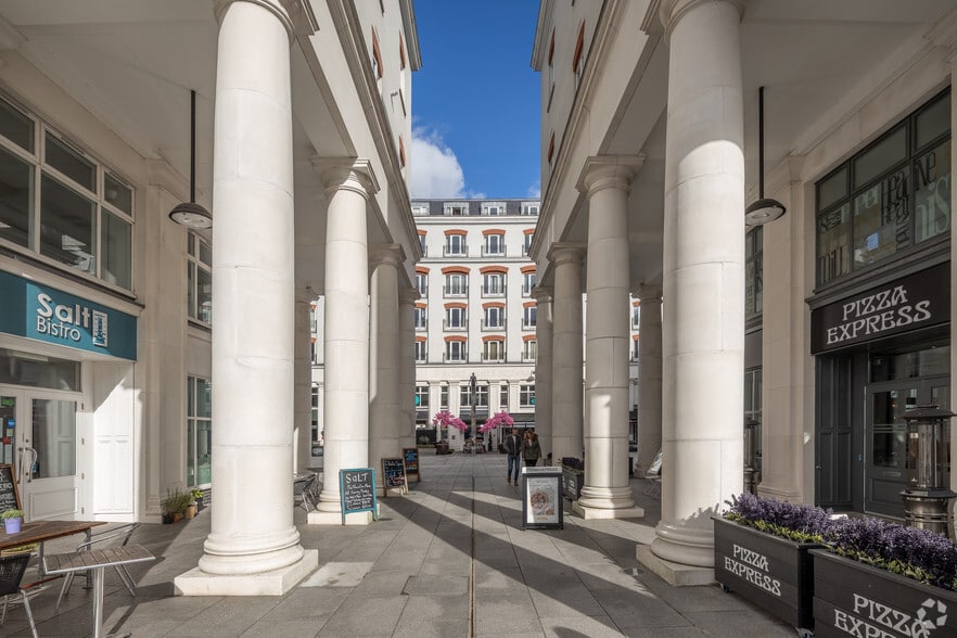 Talbot St, Belfast to rent - Primary Photo - Image 1 of 4